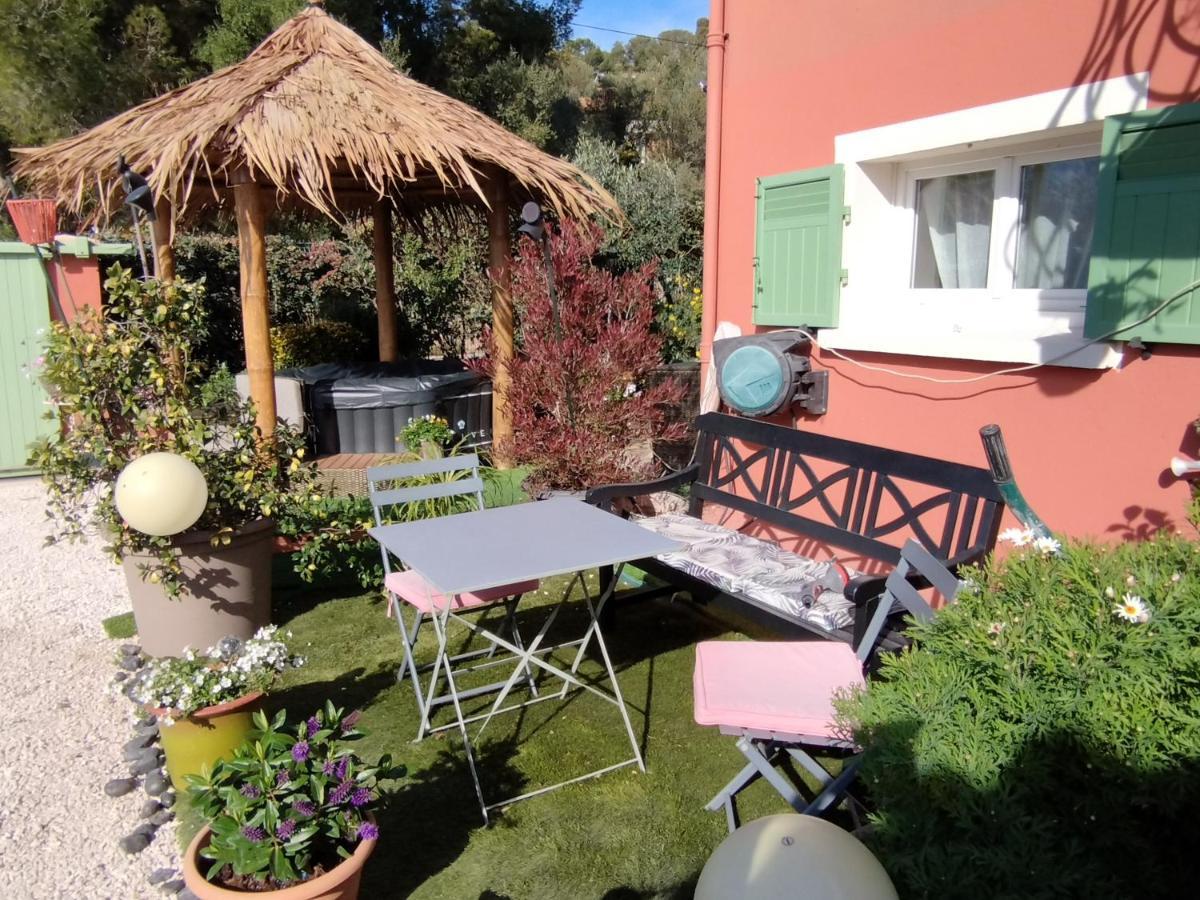 Villa Le Petit Atelier Bormes-les-Mimosas Esterno foto