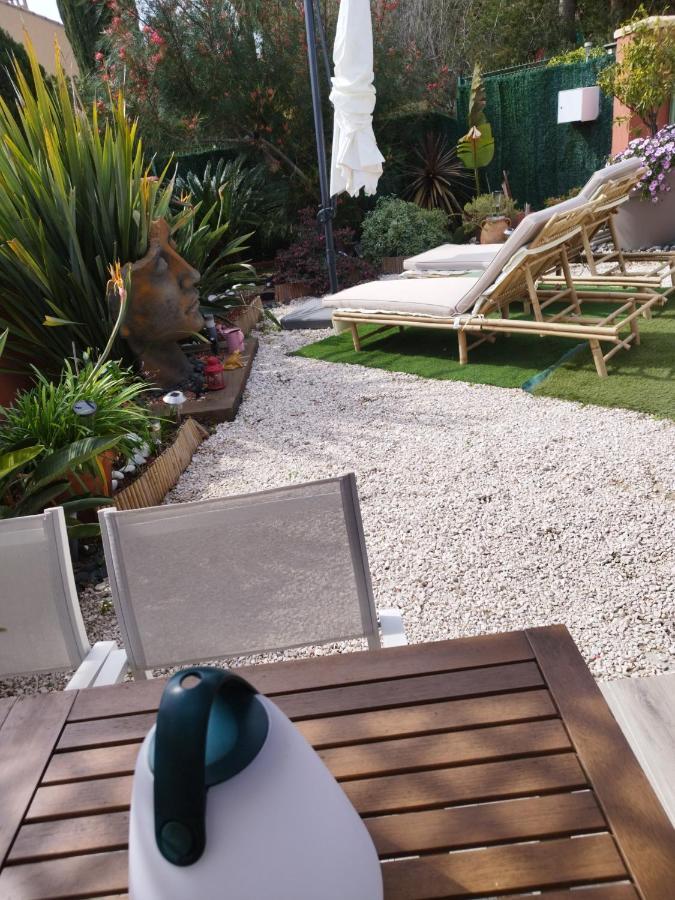 Villa Le Petit Atelier Bormes-les-Mimosas Esterno foto